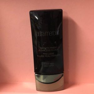 Laura Mercier Smooth Finish Foundation - Honey